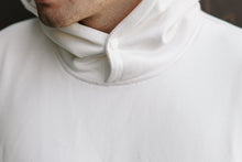 Load image into Gallery viewer, FALLEN FLIGHT &#39;BOXING&#39; HOODIE - WHITE
